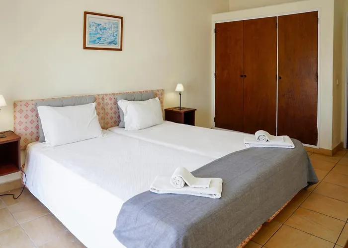 Cheerfulway Ouravista Apartmanhotel 3*