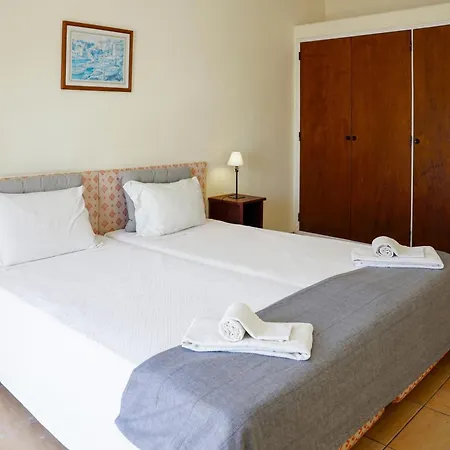 Cheerfulway Ouravista Aparthotel 3*